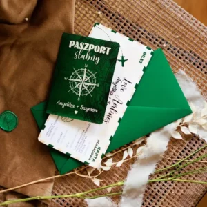 Zaproszenie ślubne w formie paszportu, w kolorze butelkowej zieleni