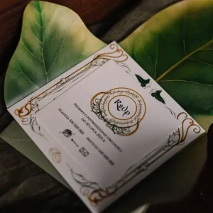 Zaproszenie w stylu Władcy Pierści z liściem Lorien