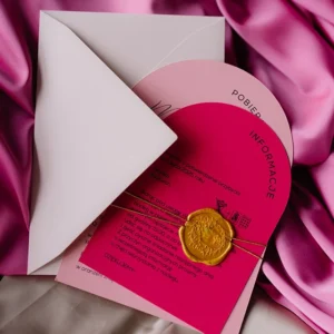 Zaproszenie ślubne, potwierdzenie obecności na uroczystości oraz koperta z serii Bellissima Rouge